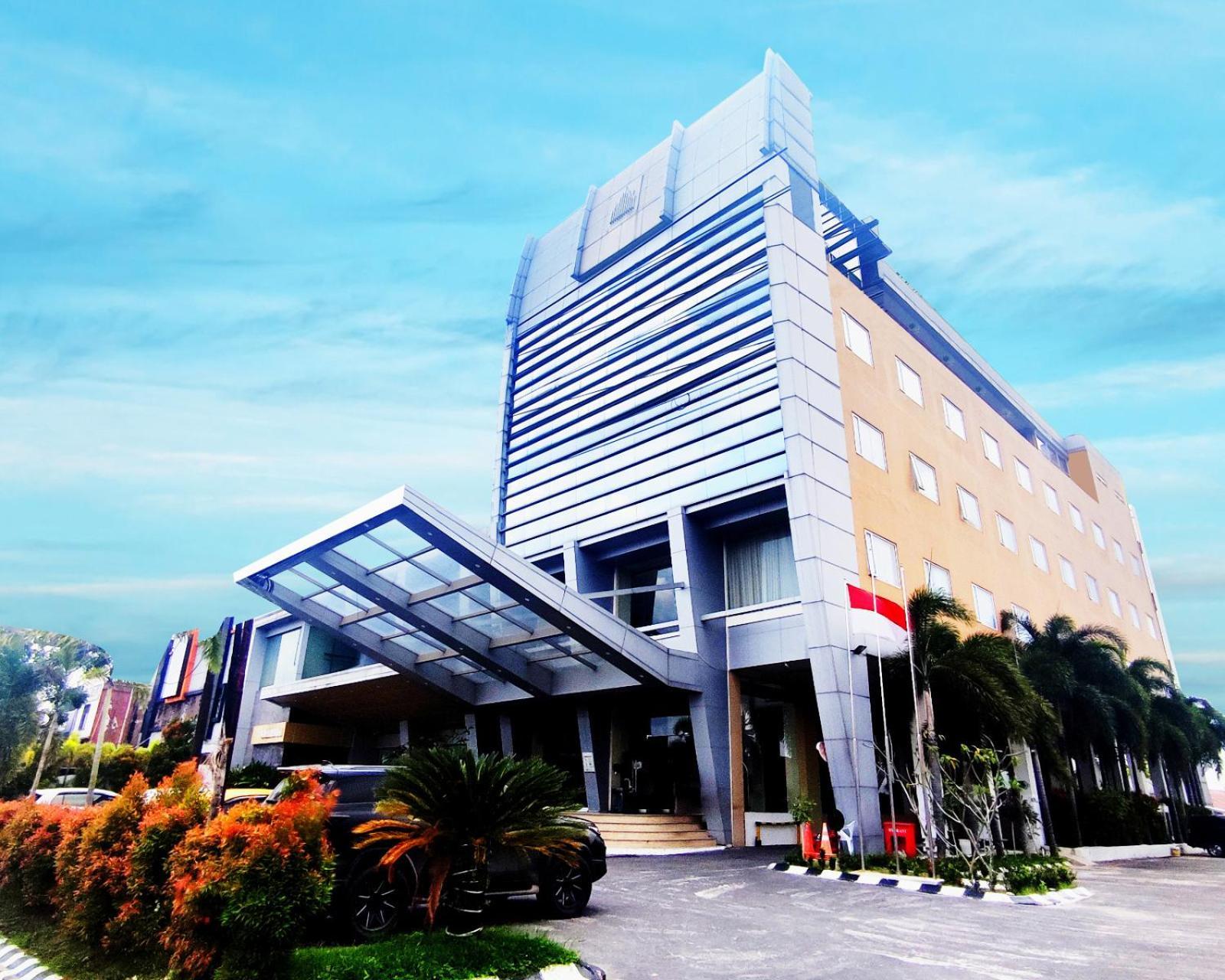 Royal Asnof Hotel Pakanbaru Exteriör bild